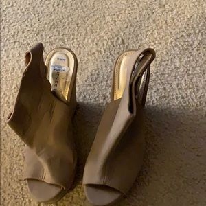 Chinese laundry kahki peep toe wedge